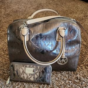 Large Michael Kors Purse and Wallet